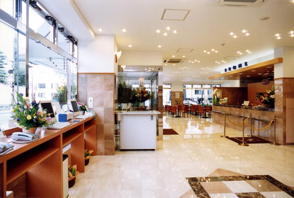 Toyoko Inn Kofu-Eki Minami-Guchi No.1 Exterior foto
